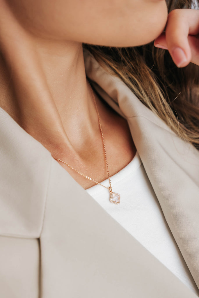 CLOVER WHITE Rose Gold kaklarota