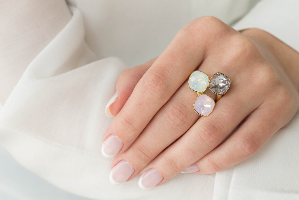 Dārgmetāla gredzens ar Swarovski kristāliem - Meimelin rotas ar Swarovski kristāliem